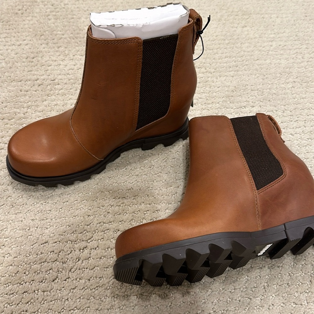 Sorel Tan Ankle Booties